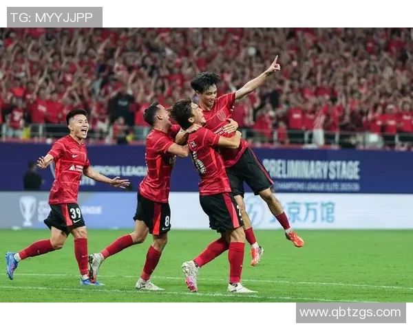 赛后分析：成都足球队与南京足球队的战术对决与技术细节剖析