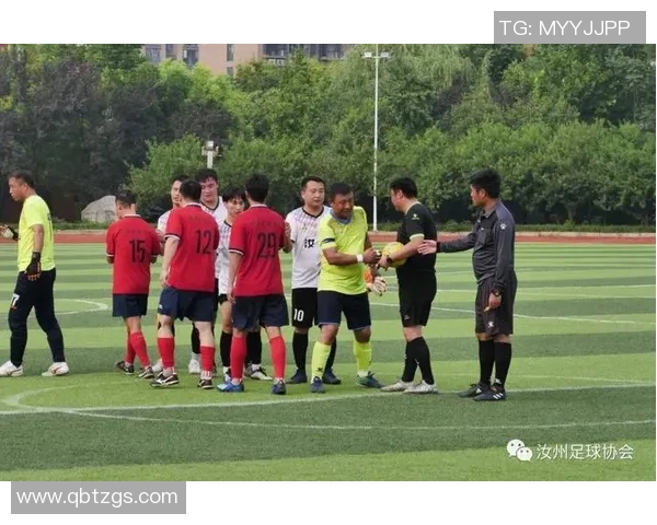 西安足球队的拼搏历程与城市联赛的荣耀之路 西安足球队的拼搏历程与城市联赛的荣耀之路