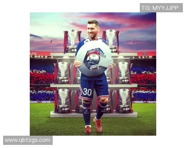 足球明星荣耀时刻捧奖杯的精彩瞬间回顾与背后的奋斗故事 足球明星荣耀时刻捧奖杯的精彩瞬间回顾与背后的奋斗故事